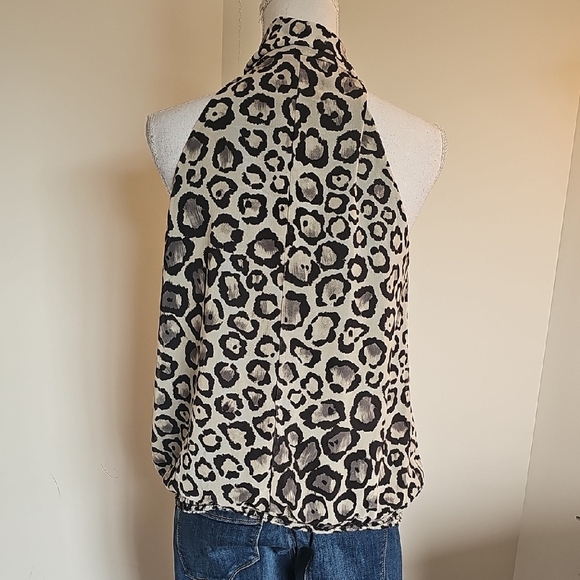 White House Black Market Animal Print Blouse - Picture 5 of 7